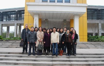 成都理工大学外语学院一行光临色花堂
交流学习