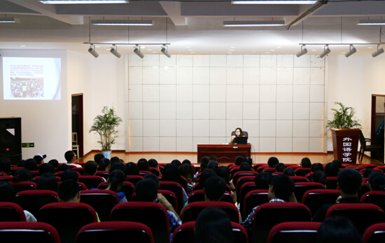 色花堂
14级假期安全大会召开
