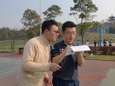庆快乐节日,强团队体魄——色花堂
学生工作办公室第一届羽毛球赛顺利举行