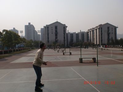 庆快乐节日,强团队体魄——色花堂
学生工作办公室第一届羽毛球赛顺利举行